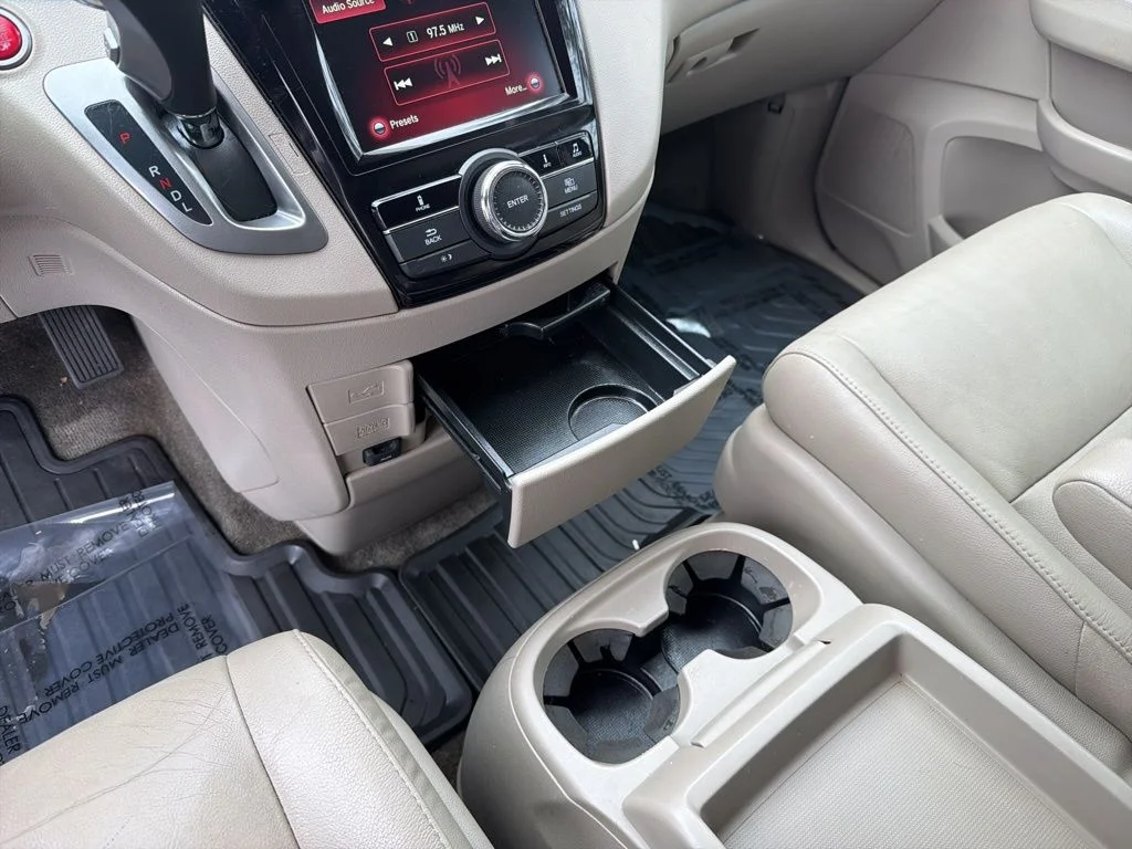 Used 2015  Honda EX-L image 15