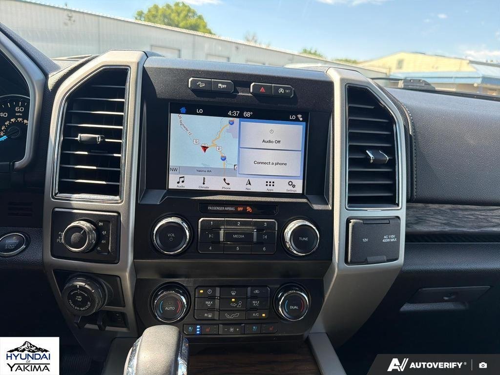 Used 2019  Ford LARIAT image 19
