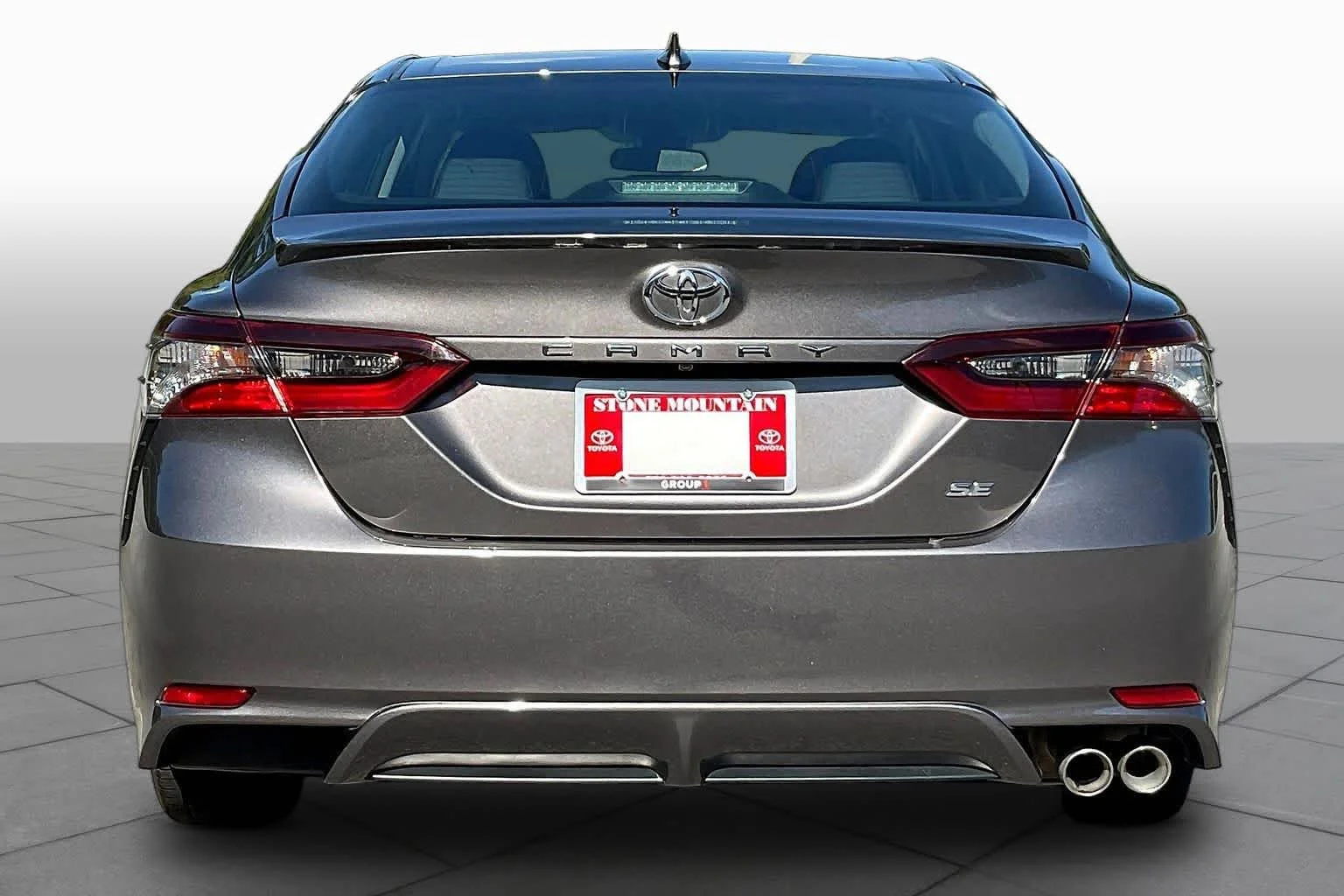Used 2024 Predawn Gray Mica Toyota SE image 5