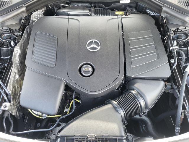 New 2026 Black Mercedes-Benz GLC 300 image 24
