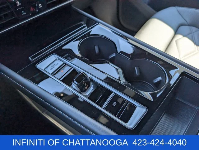 Used 2024 Gray Volkswagen 2.0T SE w/Technology image 18