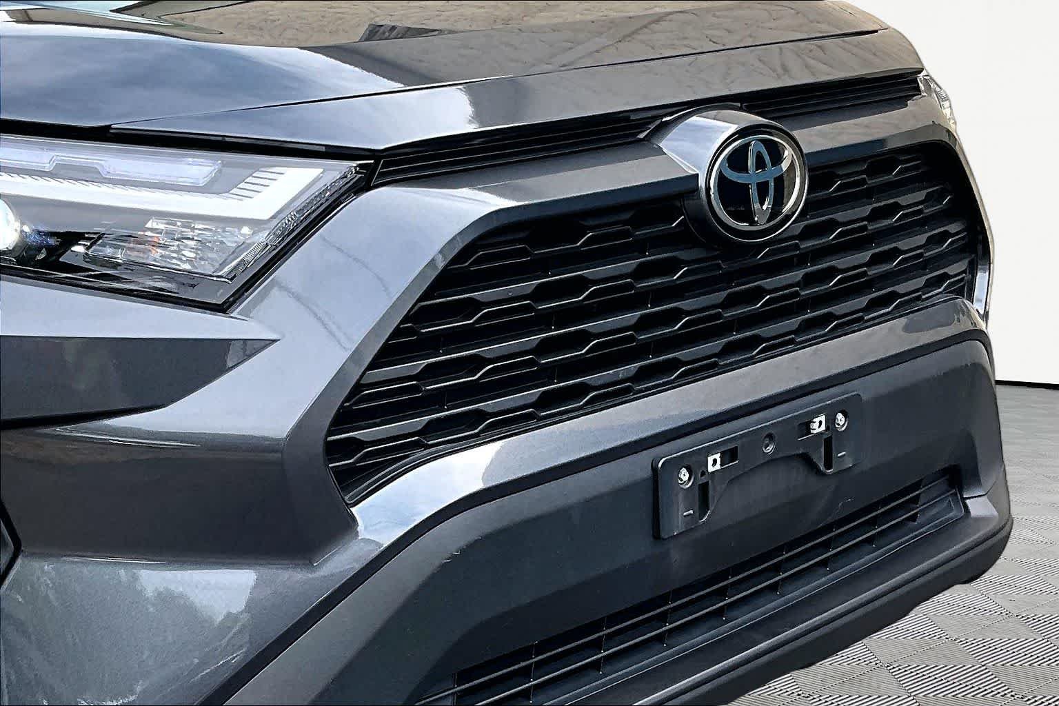 Used 2024 Magnetic Gray Metallic Toyota XLE image 29