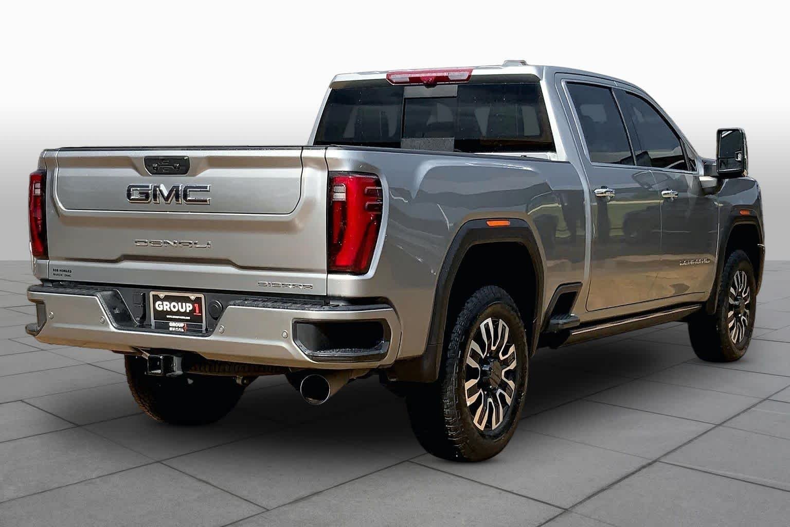 2025 GMC Sierra 2500HD Denali Ultimate - Photo 14