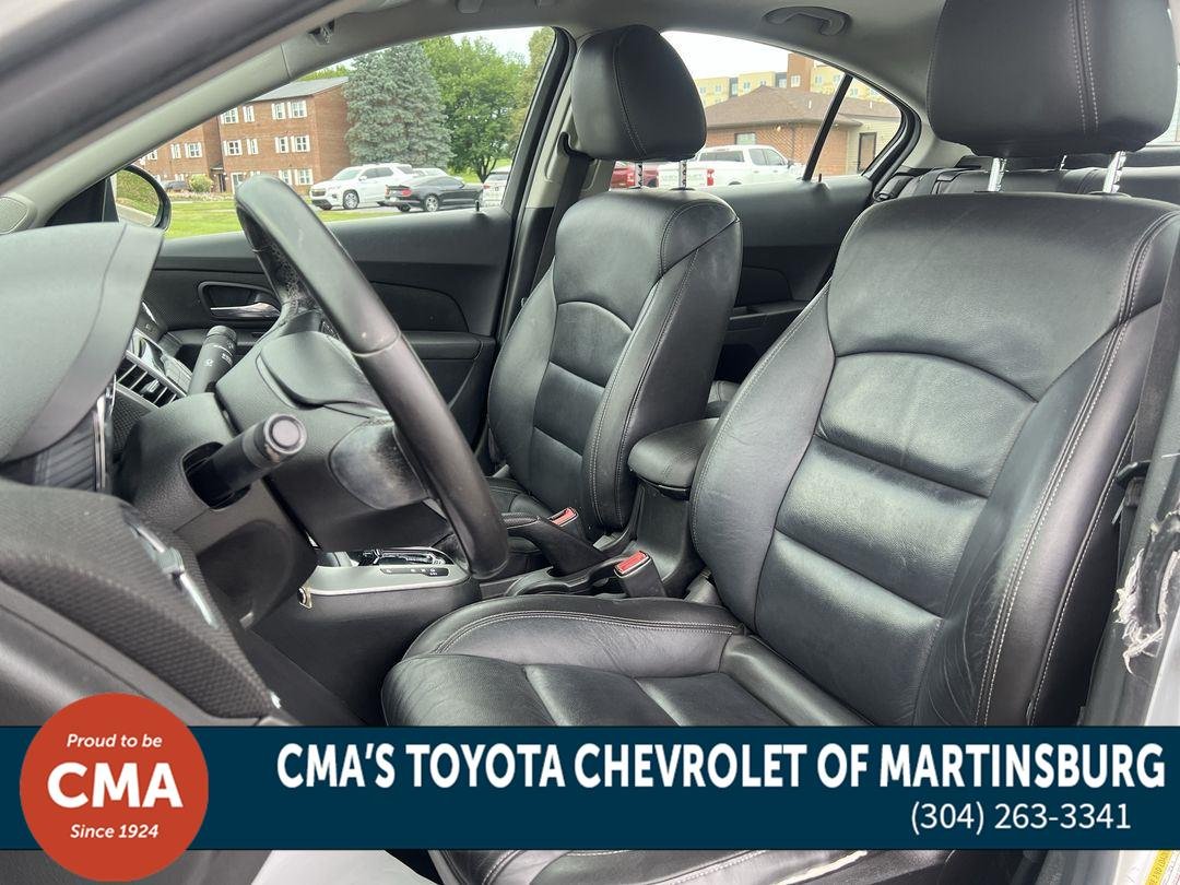 Used 2014 Silver Ice Metallic Chevrolet 2LT image 14