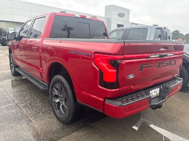 Used 2024 Red Ford Lariat image 4
