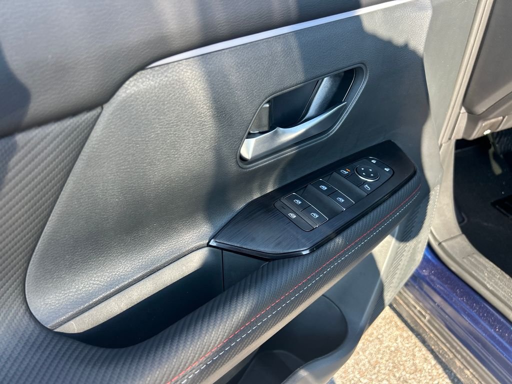 New 2026 Nissan Kicks SR 4D Sport Utility