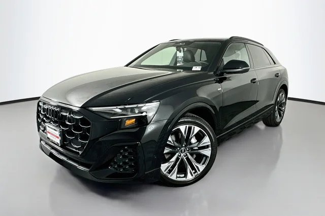 2027 Audi Q8 Premium Plus
