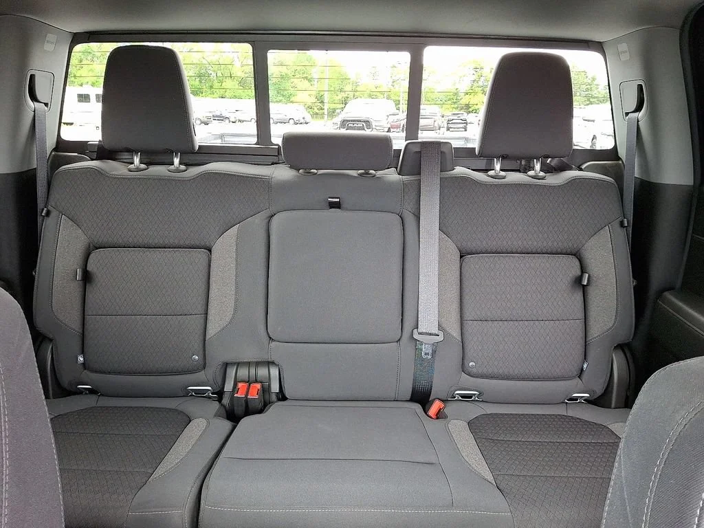 Used 2020 Silver Ice Metallic Chevrolet RST image 20