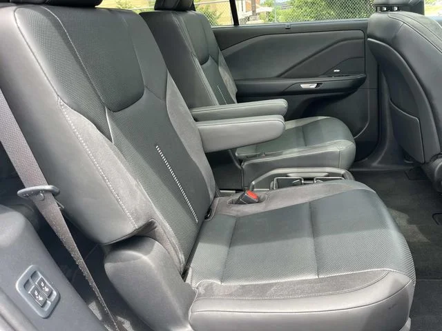 Used 2024 Silver Lexus 350 Luxury image 26