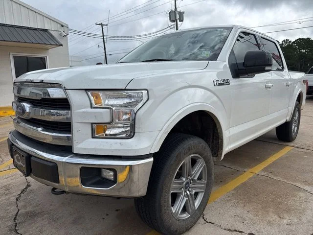 Used 2015 White Ford Lariat image 2