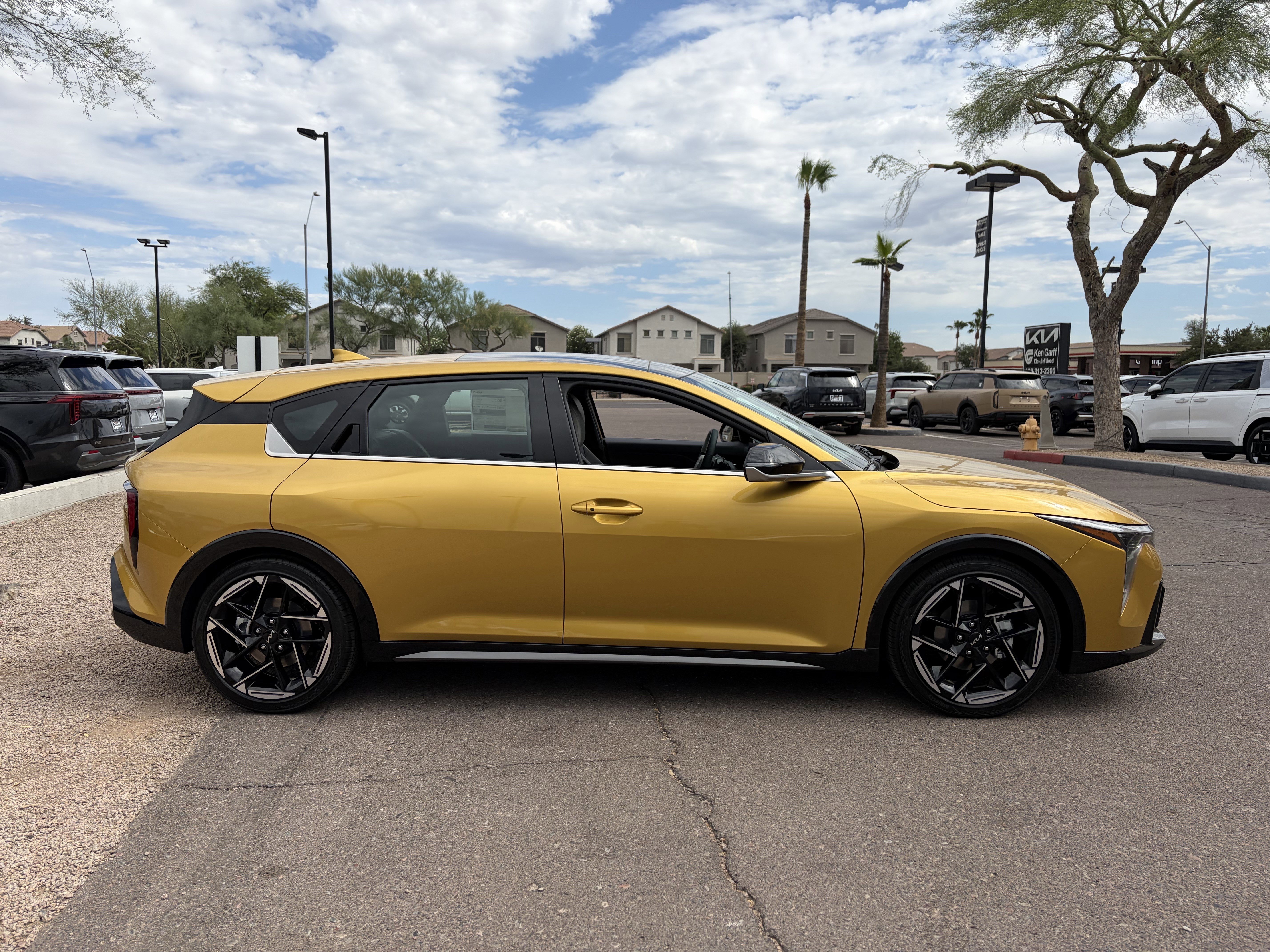 New 2026 Sparkling Yellow Kia GT-Line image 2