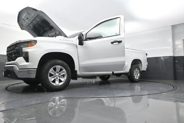 Used 2023 White Chevrolet WT image 28