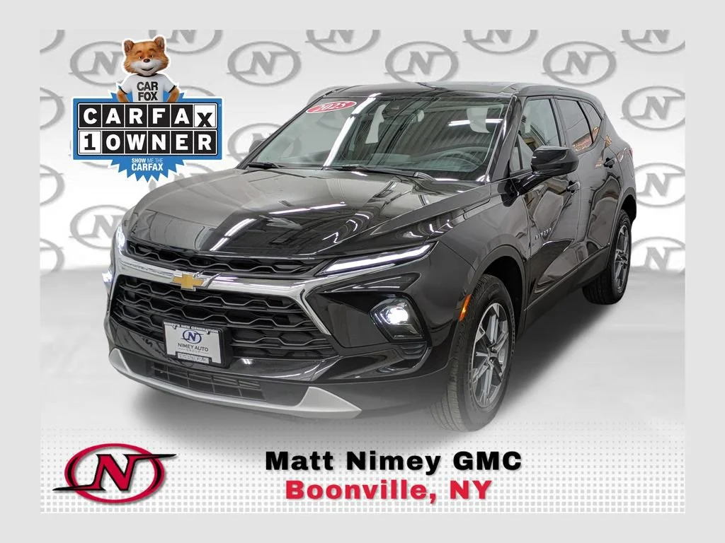 2025 Chevrolet Blazer 2.0T 2LT AWD's photo
