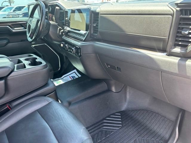 Used 2022 Summit White Chevrolet LT image 25