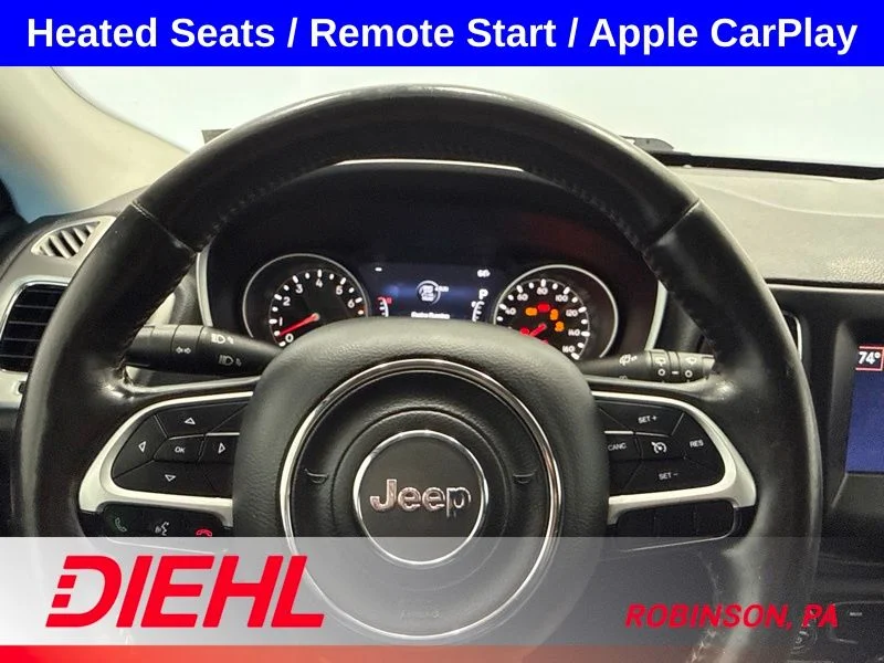 Used 2018 White Jeep Latitude image 24