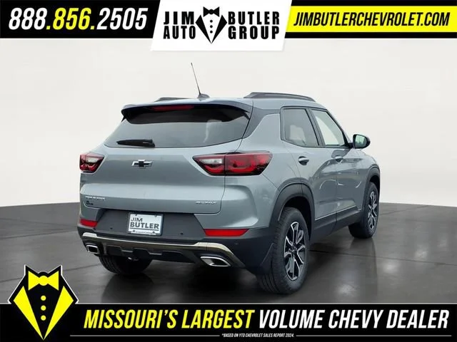 New 2026 Sterling Gray Metallic Chevrolet ACTIV image 4
