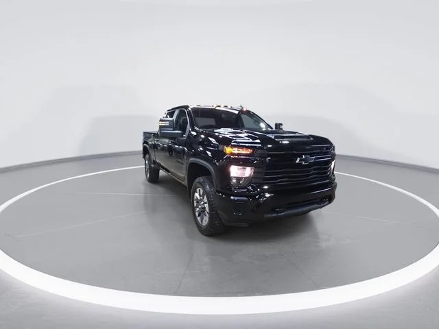 Used 2024 Black Chevrolet Custom image 3