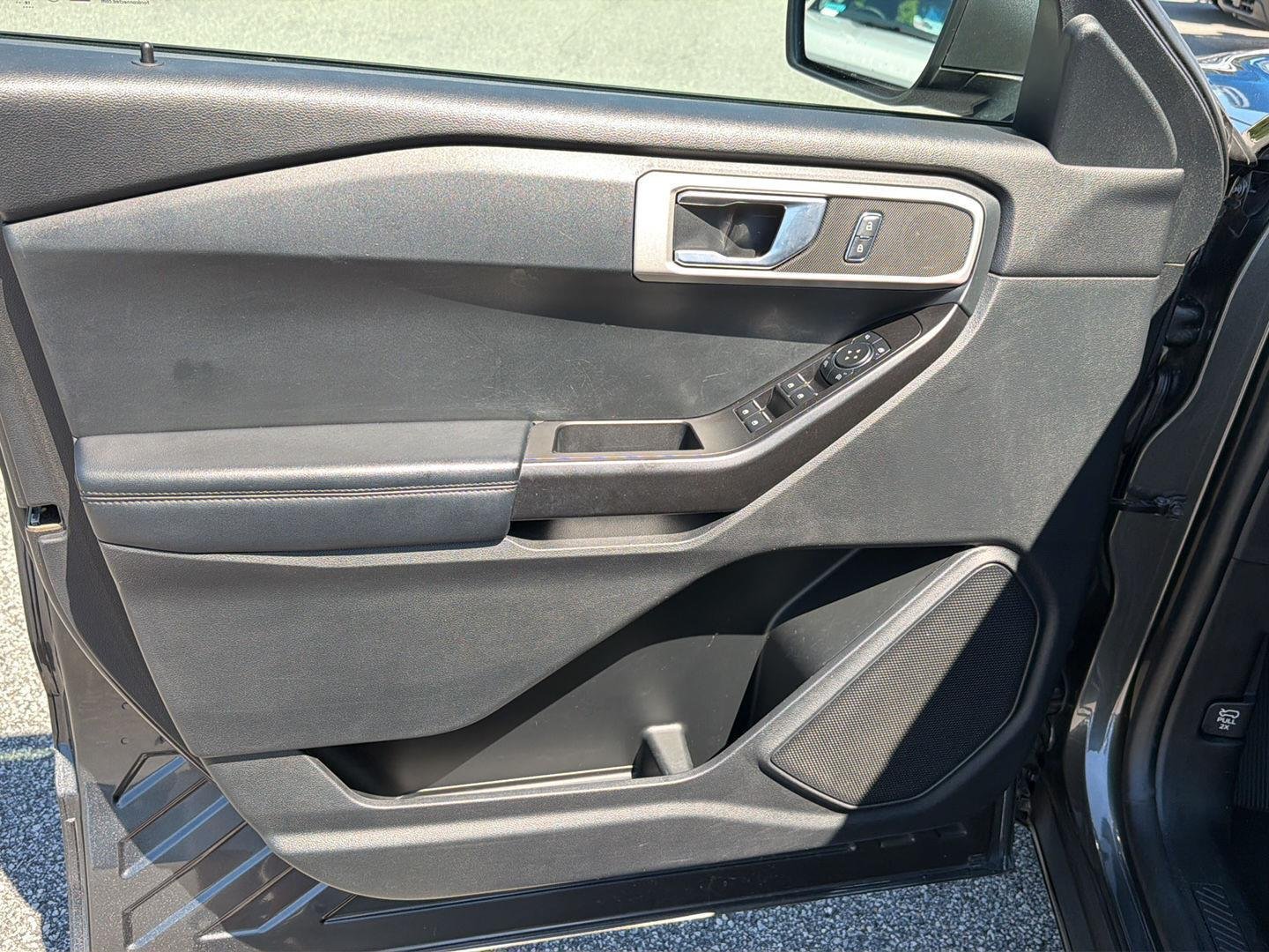 Used 2020 Magnetic Ford Base image 16