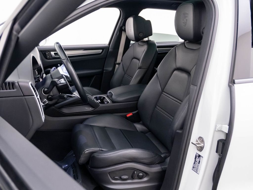 2022 Porsche Cayenne Platinum Edition - Photo 17
