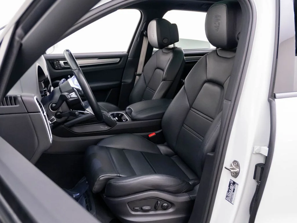 2022 Porsche Cayenne Platinum Edition - Photo 17