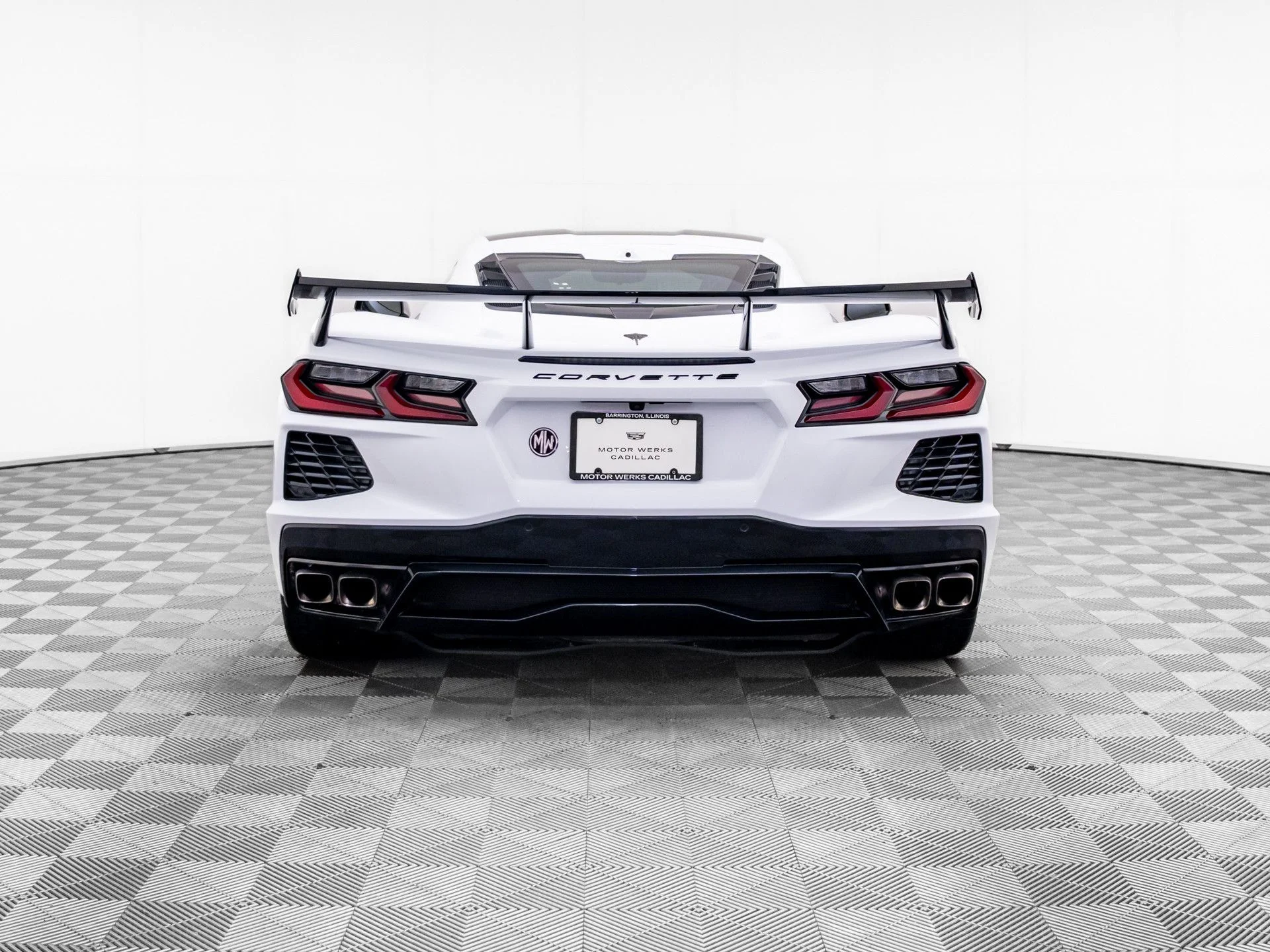 Used 2020 White Chevrolet Stingray image 4