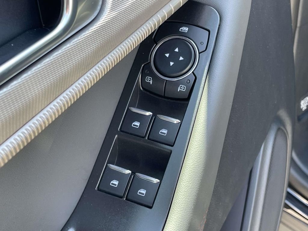 2025 Ford Explorer Active - Photo 6