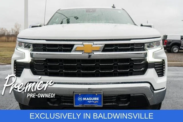 Used 2023 Summit White Chevrolet LT (2FL) image 3