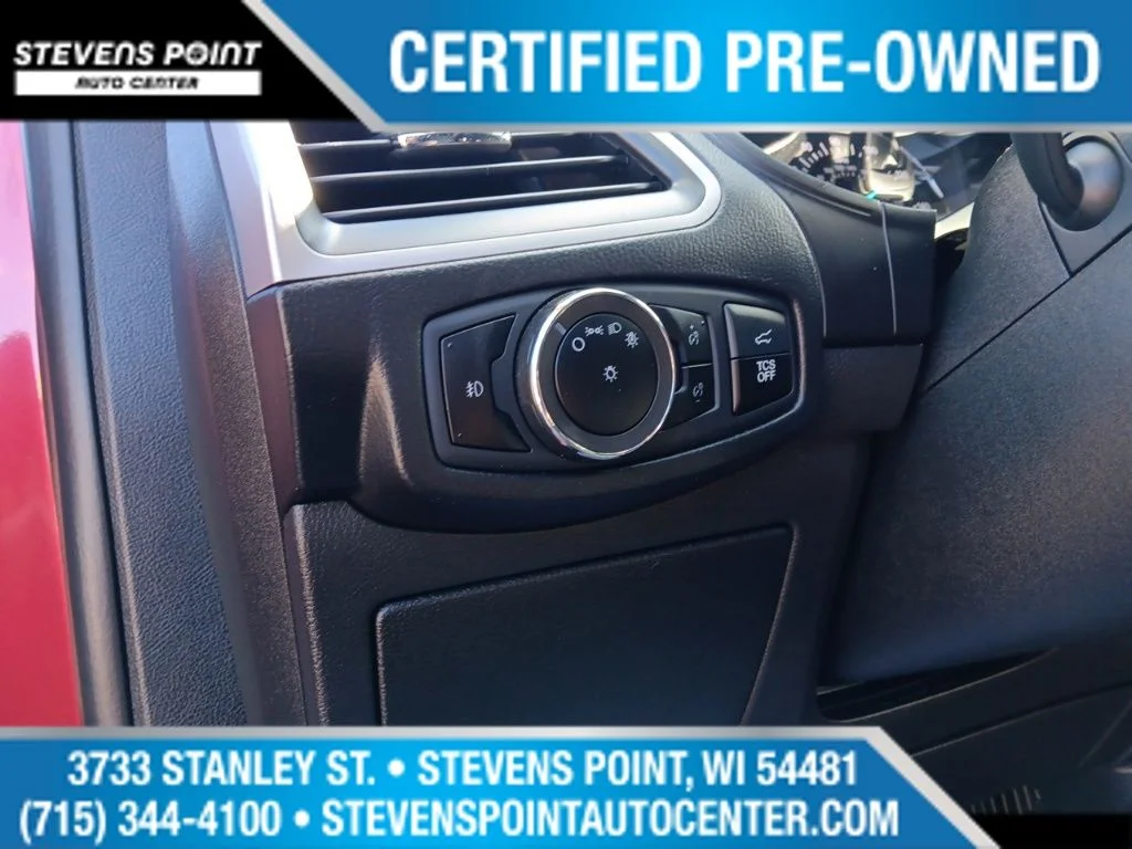 Used 2023 Rapid Red Metallic Tinted Clearcoat Ford SEL image 16