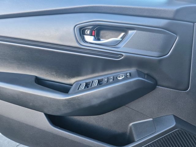 Used 2025 Gray Honda SE image 17