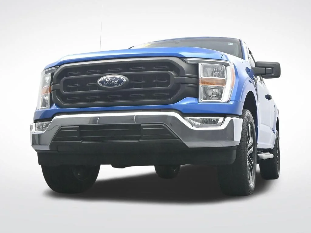 Used 2021 Blue Ford XL image 29
