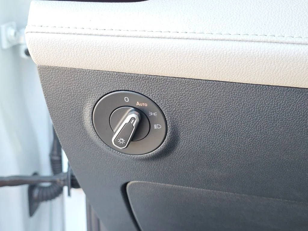 2026 Volkswagen Taos SEL - Photo 15