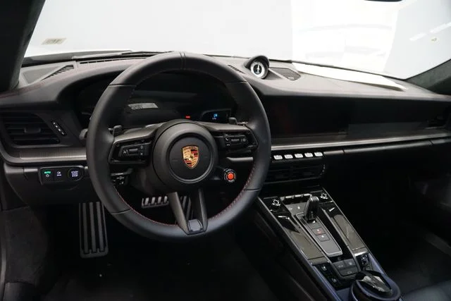 New 2026  Porsche Carrera 4 GTS image 17