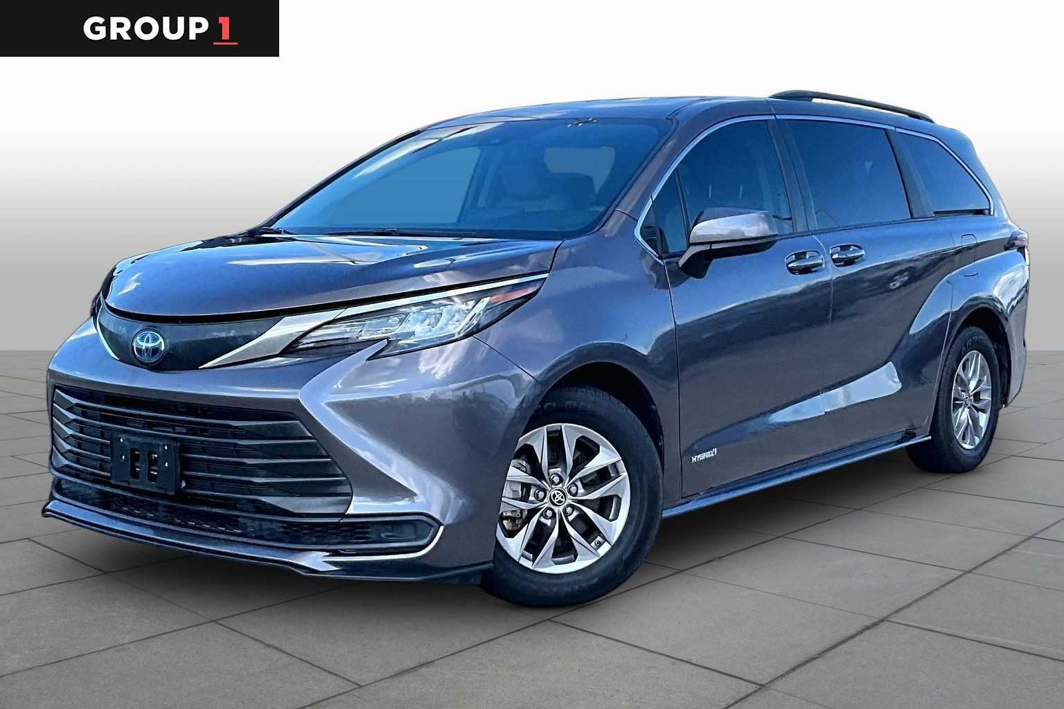 2021 Toyota Sienna LE