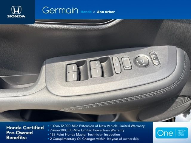 Certified Used 2025 Crystal Black Pearl Honda LX image 18