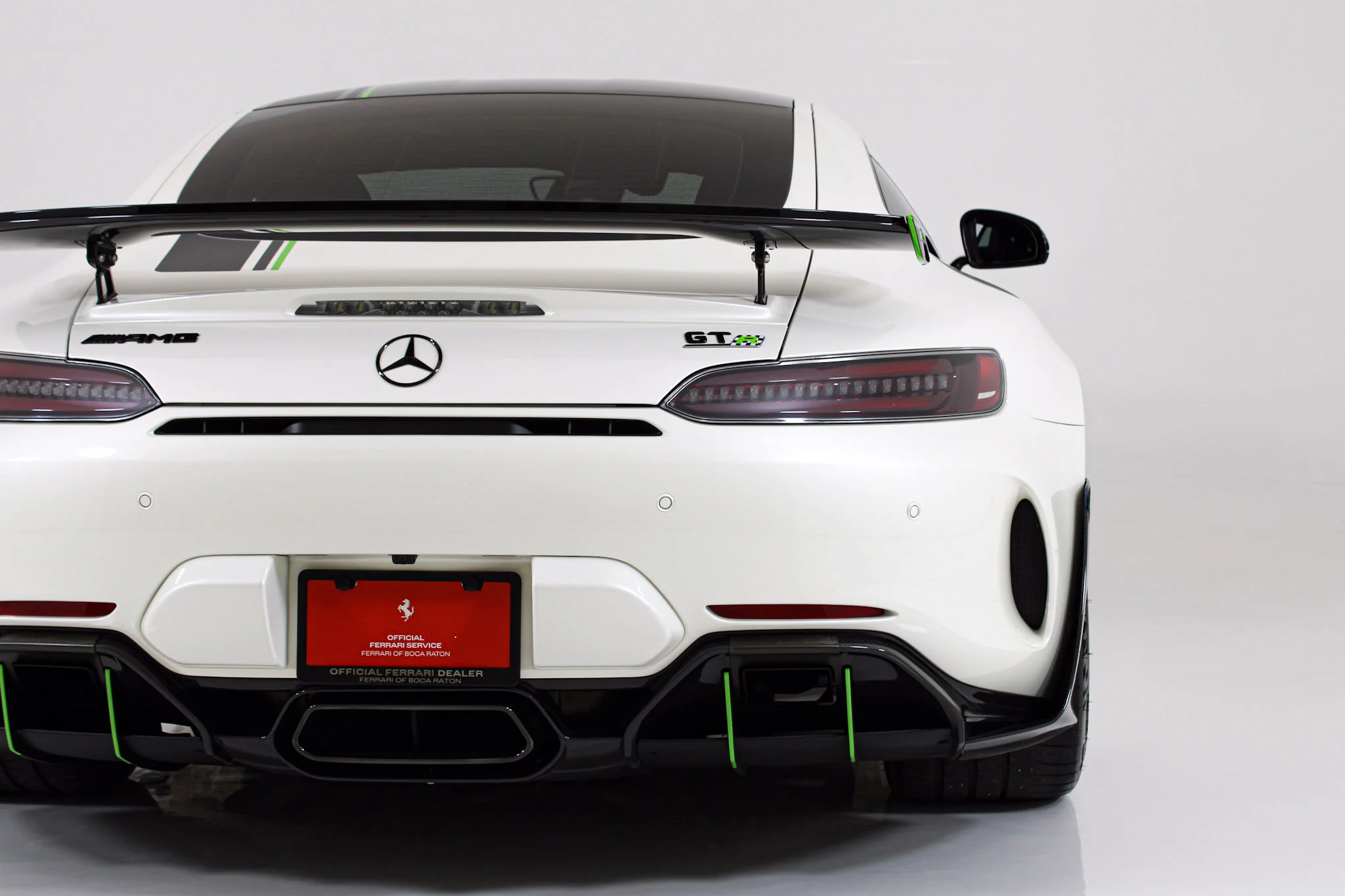 Used 2020 White Mercedes-Benz R PRO image 25