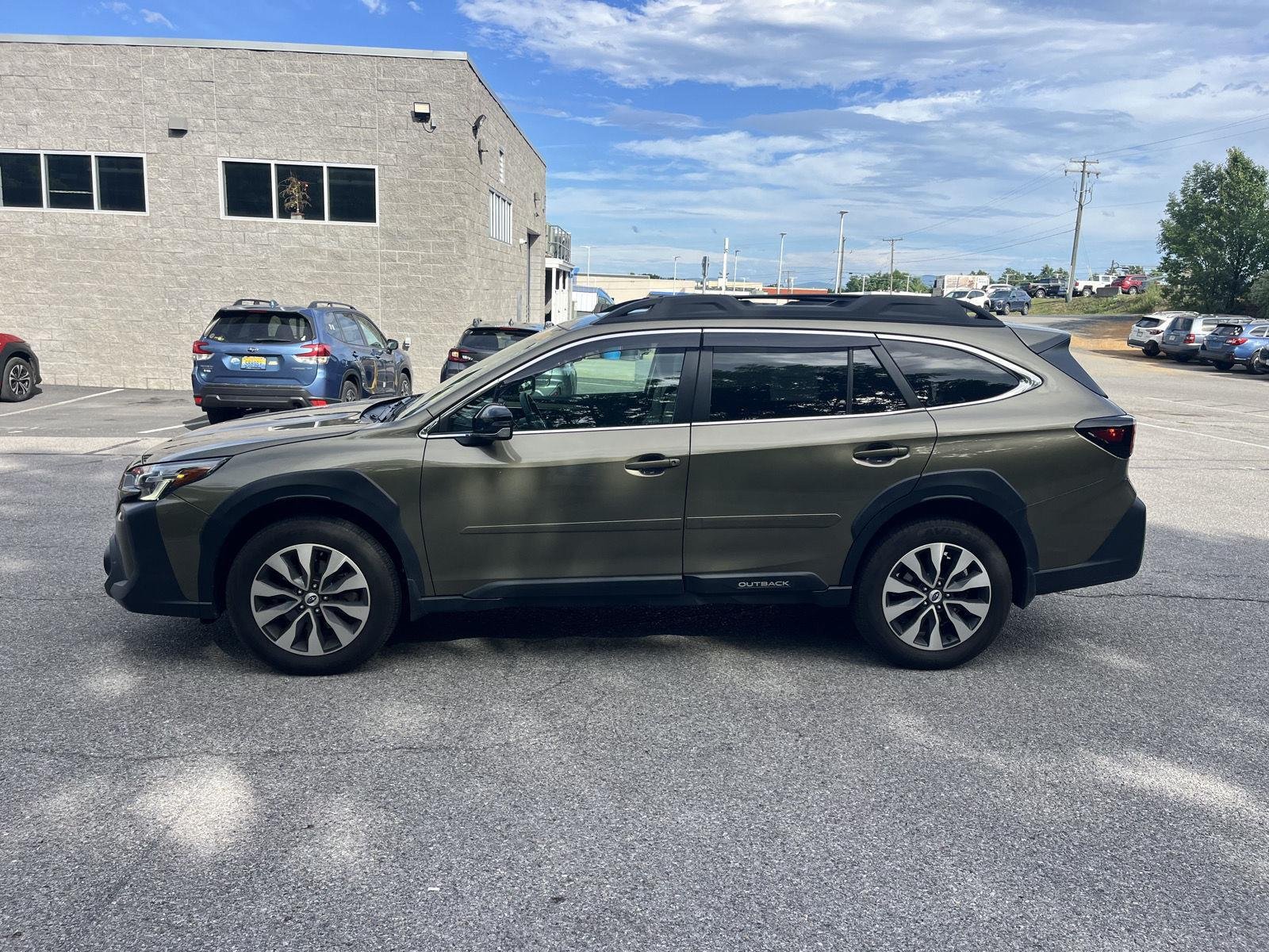 Used 2023 Autumn Green Metallic Subaru Limited XT image 4