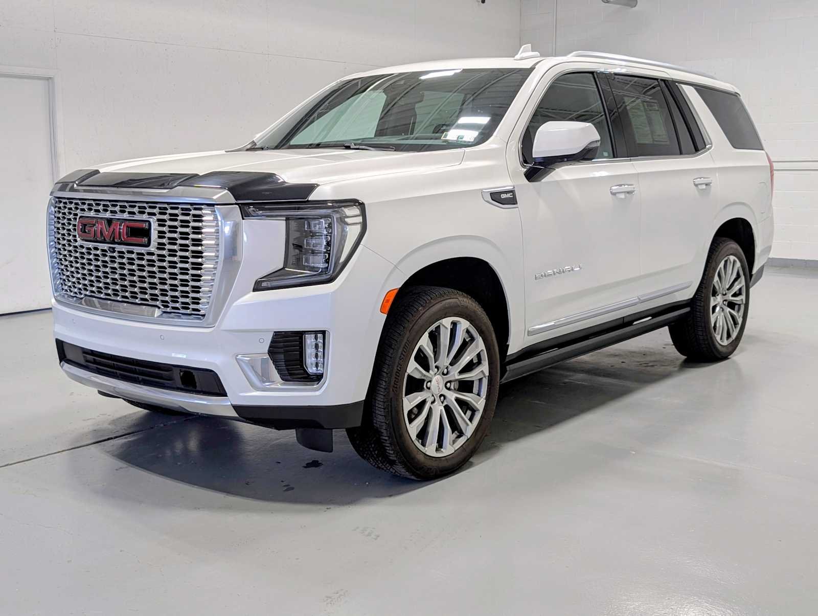 2021 GMC Yukon 4WD Denali's photo