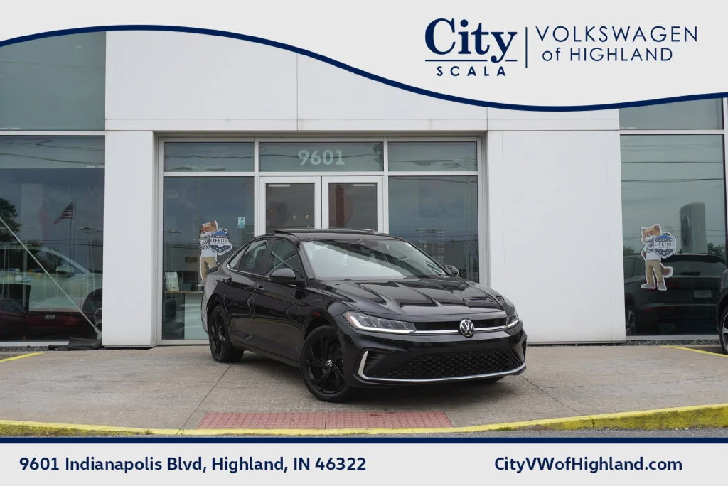 Certified Used 2025 Black Volkswagen 1.5T SE image 1