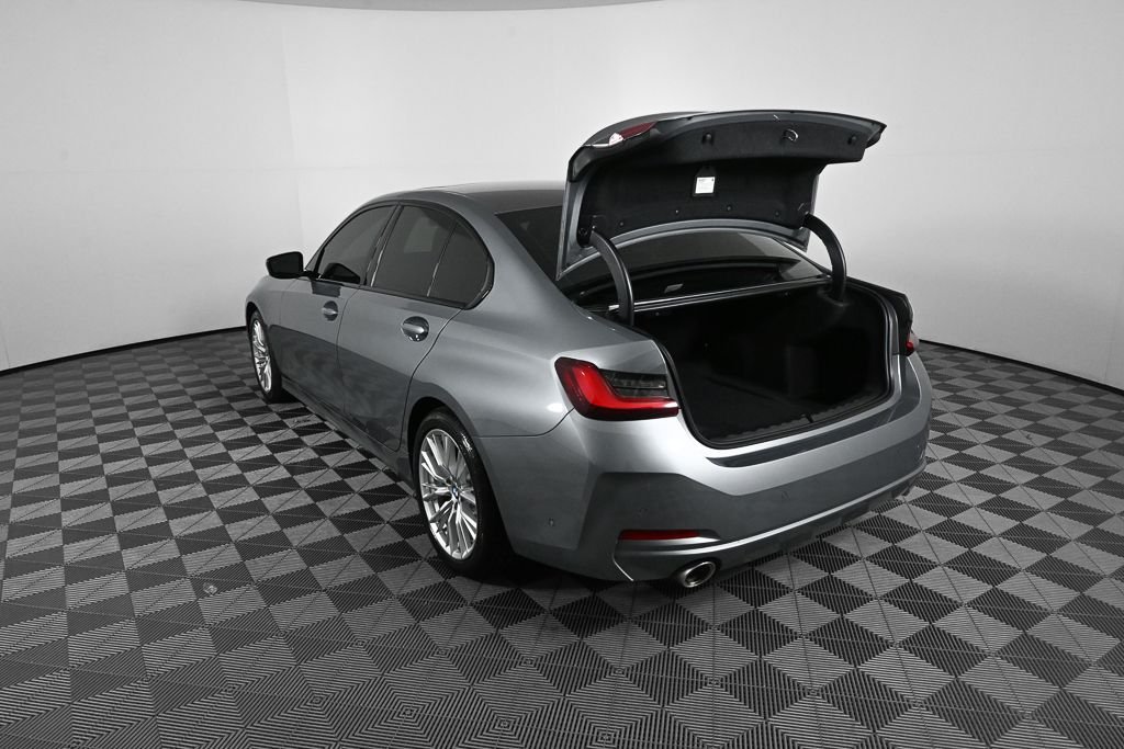 Used 2023 Gray BMW 330i image 27