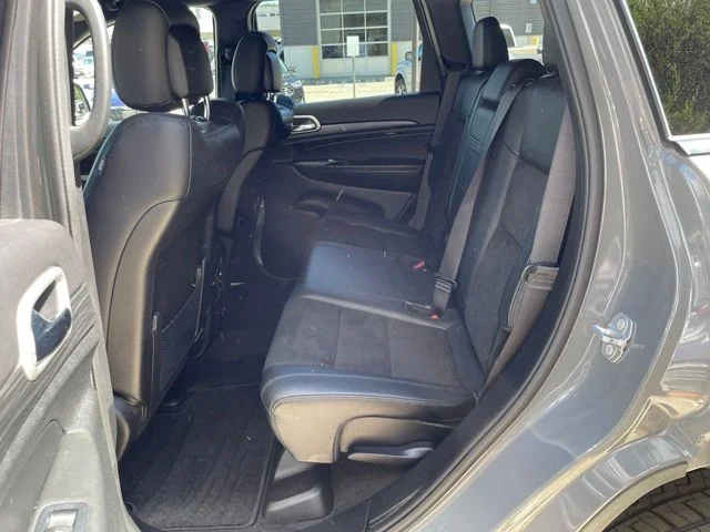 Used 2022 Sting-Gray Clearcoat Jeep Laredo X image 36
