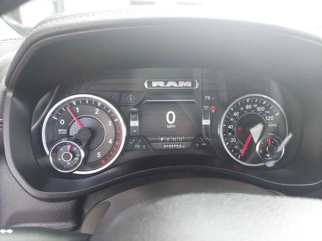 Used 2024 Silver Ram Laramie image 15