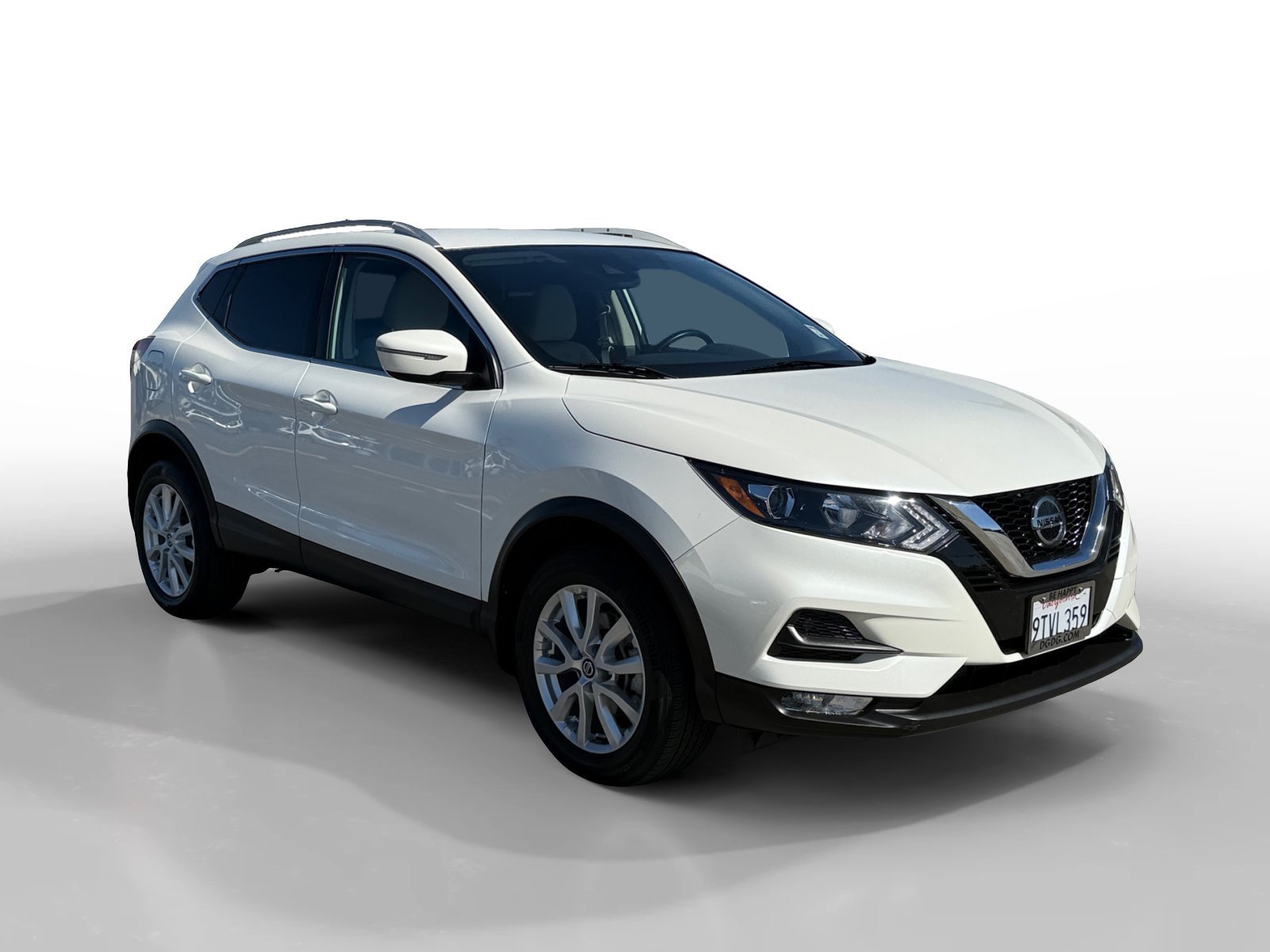 Used 2021 Pearl White Tricoat NISSAN SV image 7