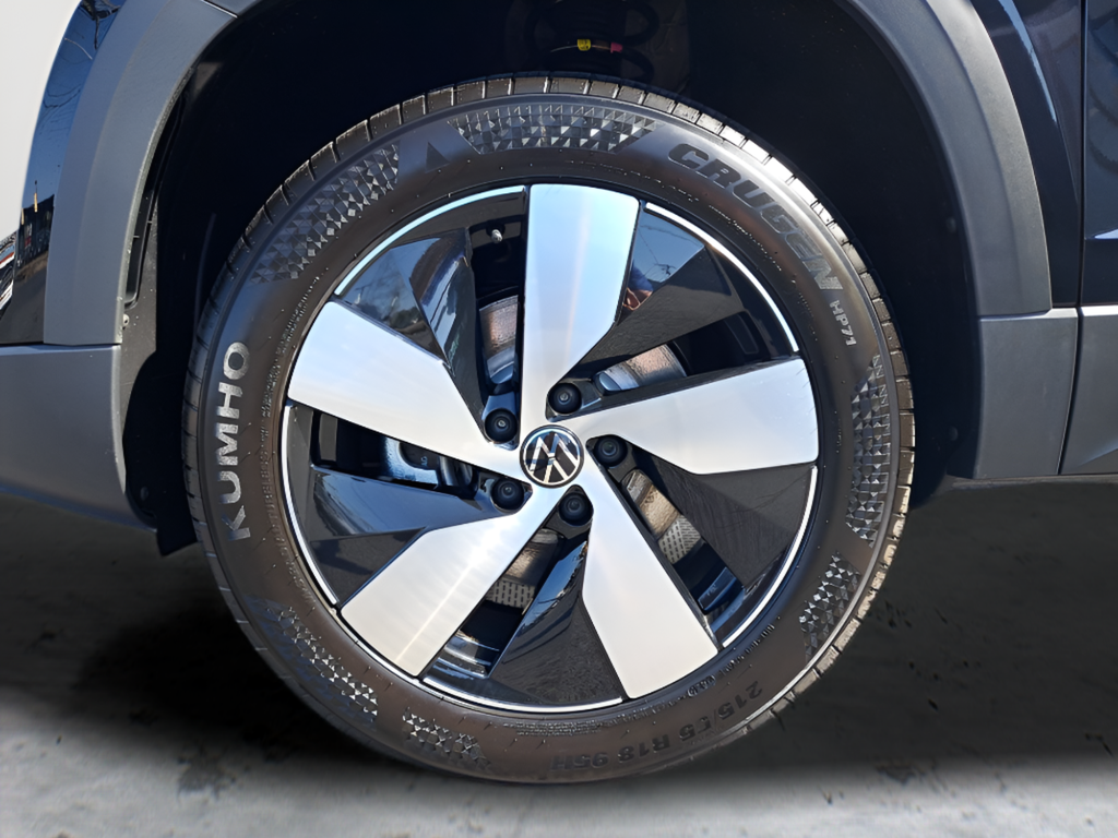 New 2025 Black Volkswagen 1.5T S image 10