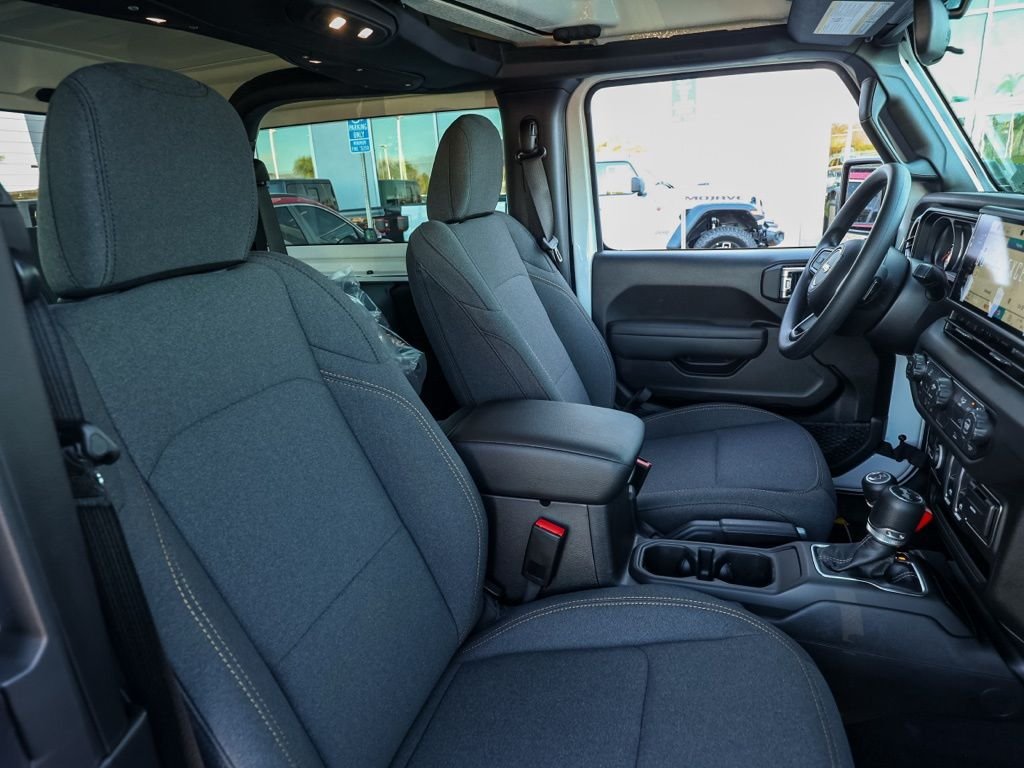 New 2026 Bright White Clear-Coat Exterior Paint Jeep Sport image 18