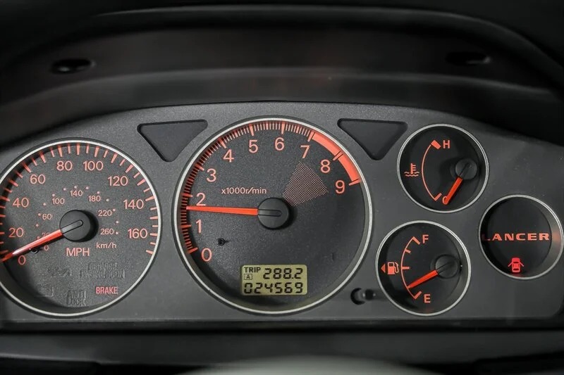 Used 2003 Weightless White Mitsubishi  image 23