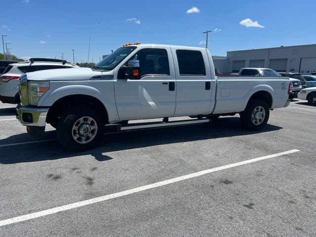 2015 Ford F-250 XLT 4x4 Crew Cab 172 in's photo
