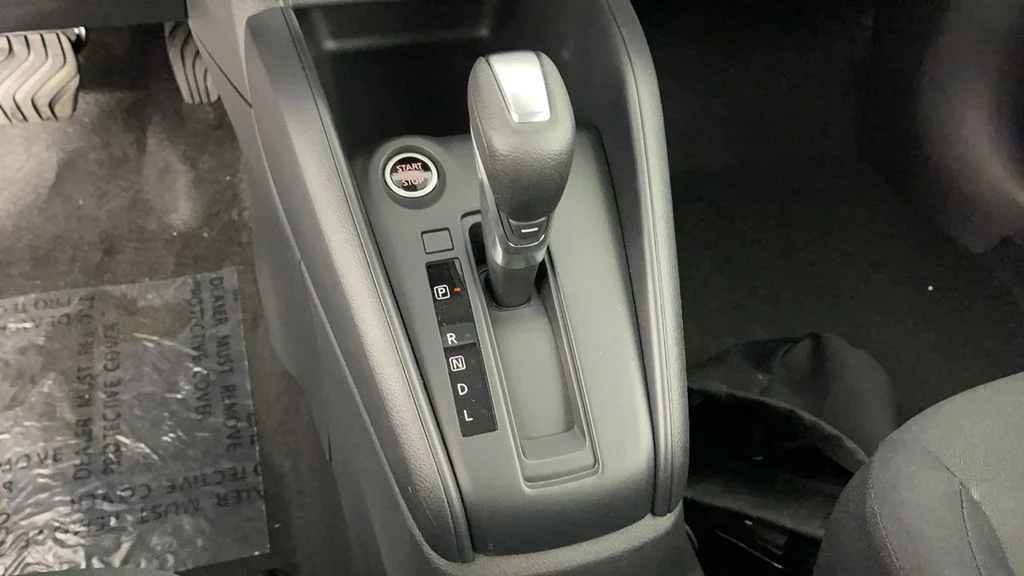 2025 Nissan KICKS PLAY Base - Photo 17