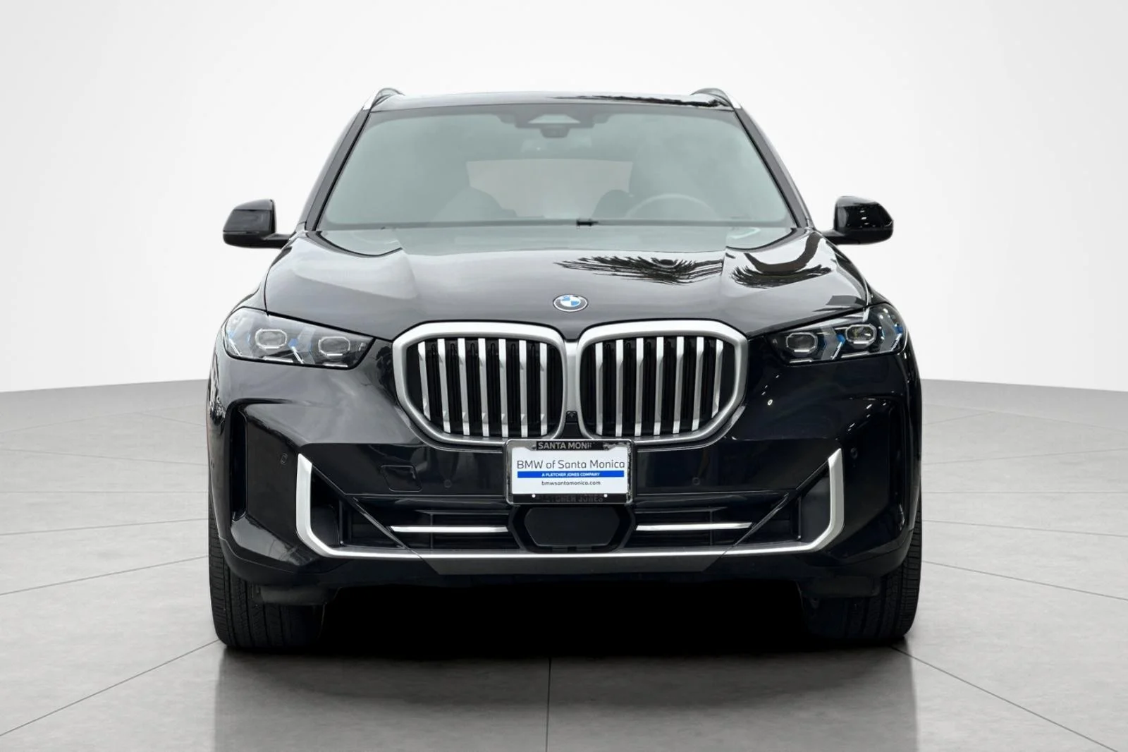 Used 2025 Black Sapphire Metallic BMW sDrive40i image 8