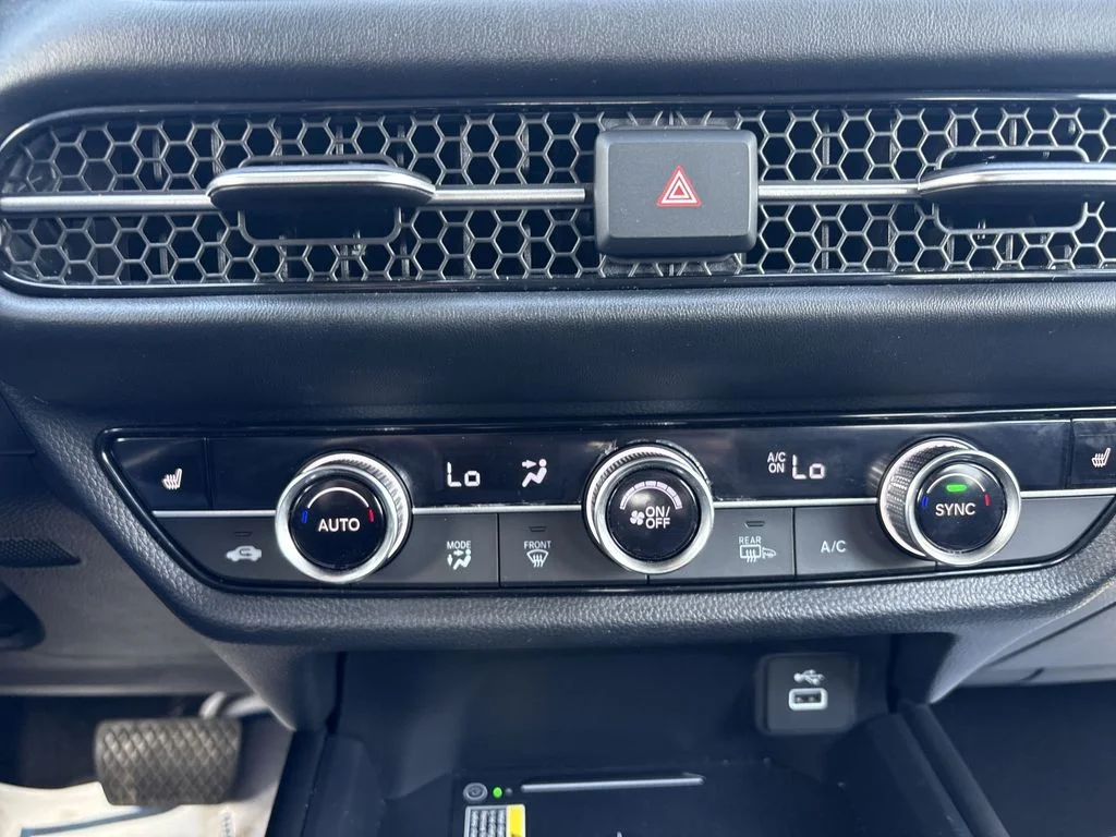 Used 2023 White Honda EX-L image 17