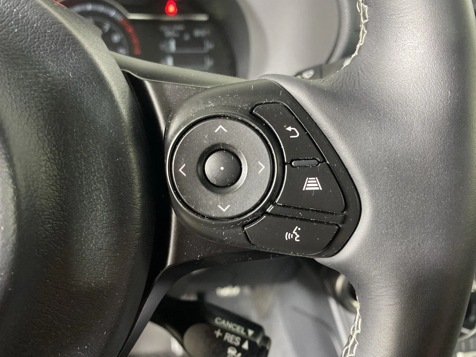 Used 2025 Raven Toyota Premium image 25